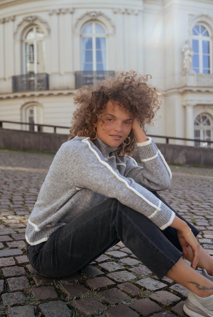 AMELIE | Grauer Strickpullover