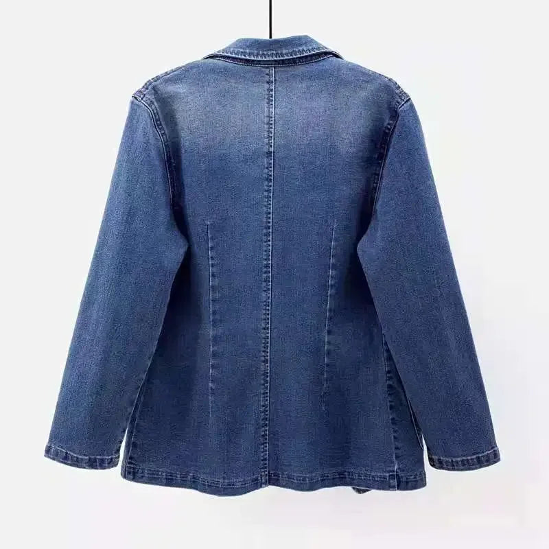 JOHANNA | Denim-Jacke mit eleganter Einfachheit